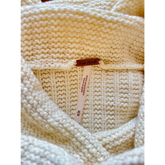 Free People Keep‎ It Simple Sweater Cream Size Medium - Picture 3 of 3